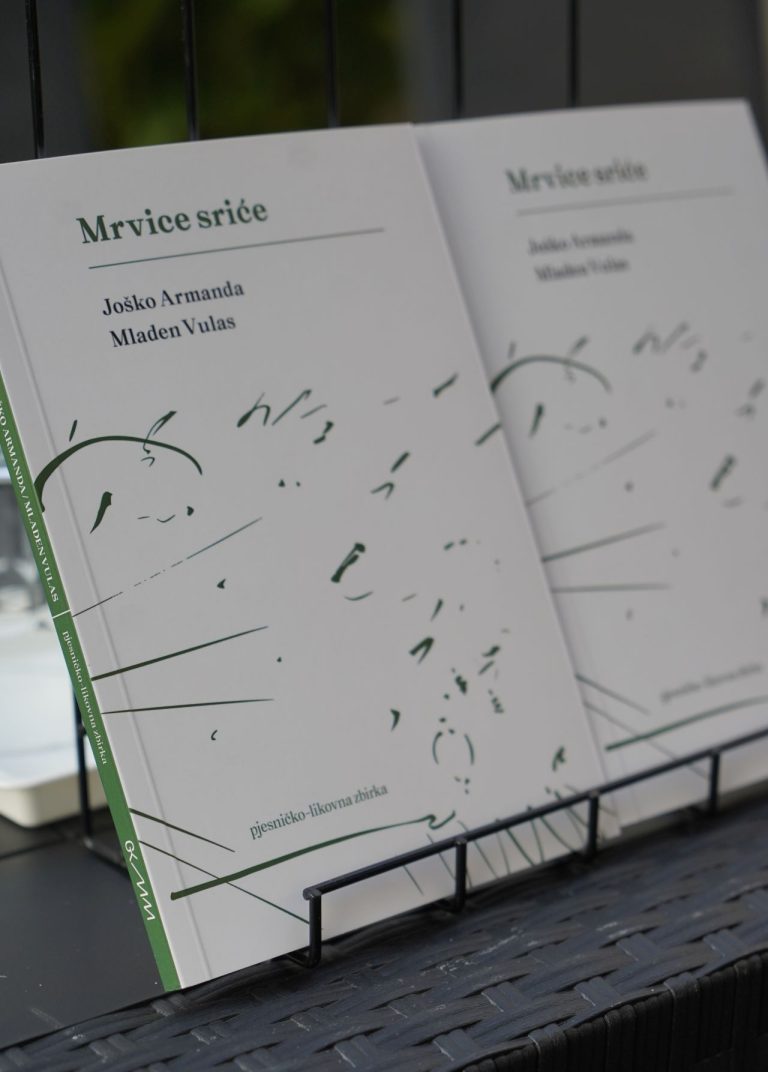 Predstavljanje knjige „Mrvice sriće” Joška Armande i Mladena Vulasa